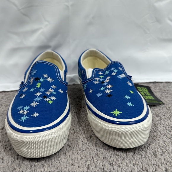NEW Vans Blue KiraKira Slip On Glow in Dark, AOI Better Gift Shop Collab M6 W7.5 - Picture 7 of 12